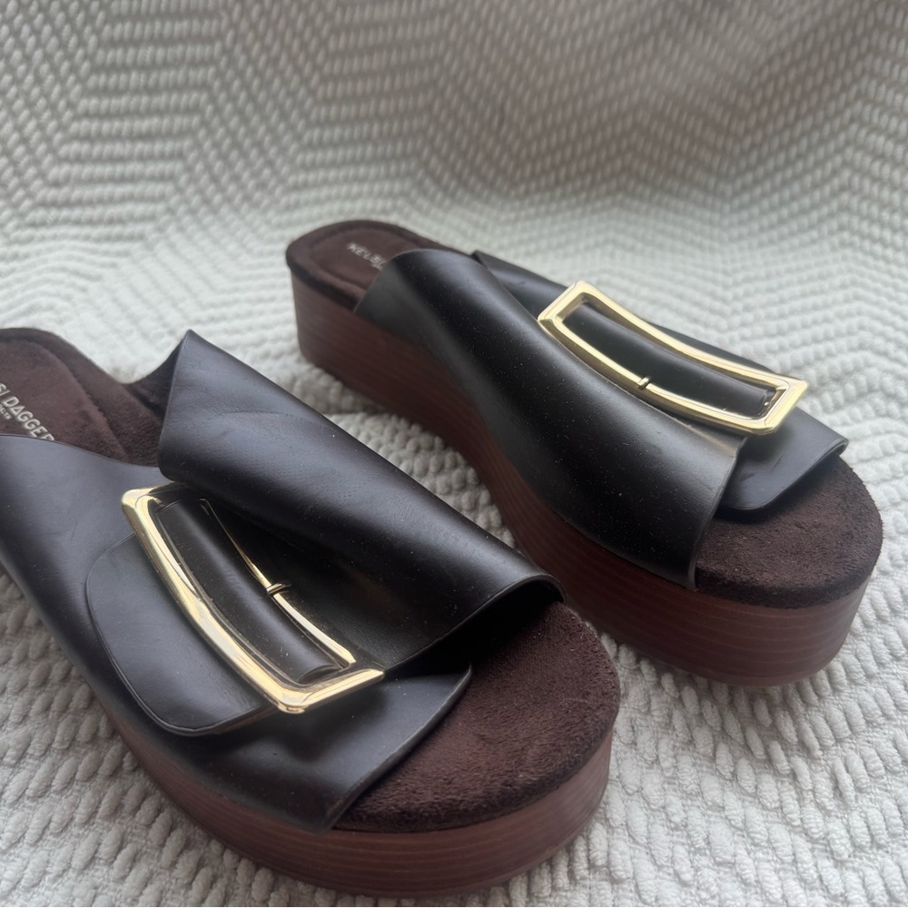 Kelsi dagger platform sandal